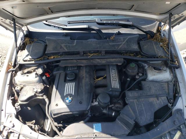 Photo 11 from auction – 2007 BMW 328 XI with VIN WBAVC93577KX60401