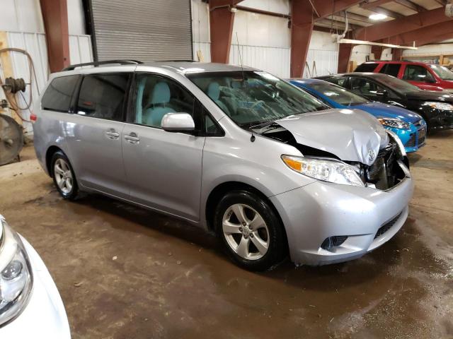 Photo 4 from auction – 2013 TOYOTA SIENNA LE with VIN 5TDKK3DC9DS297569