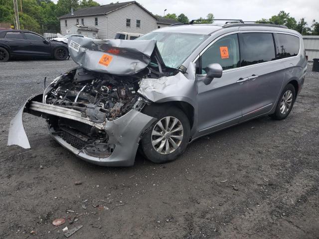 CHRYSLER PACIFICA T 2017 with VIN 2C4RC1BG4HR821215 - Photo from auction