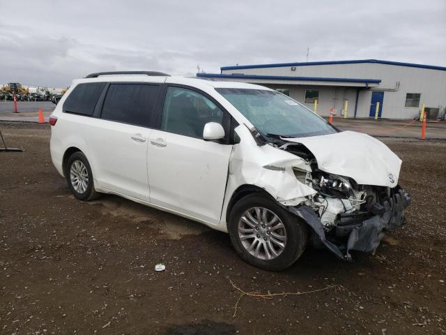 Photo 4 from auction – 2017 TOYOTA SIENNA XLE with VIN 5TDYZ3DC2HS865172