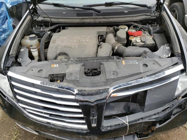 Photo 12 from auction – 2017 LINCOLN MKT with VIN 2LMHJ5NK3HBL01329