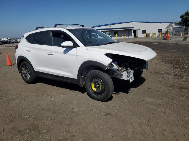 Photo 4 from auction – 2016 HYUNDAI TUCSON LIM with VIN KM8J33A22GU129661