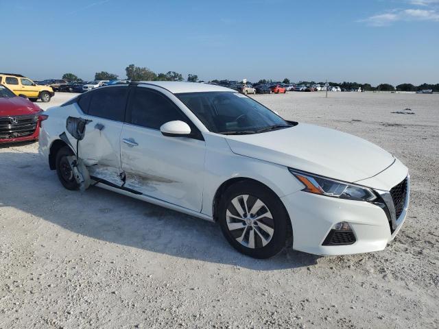 Photo 4 from auction – 2019 NISSAN ALTIMA S with VIN 1N4BL4BV5KC255458
