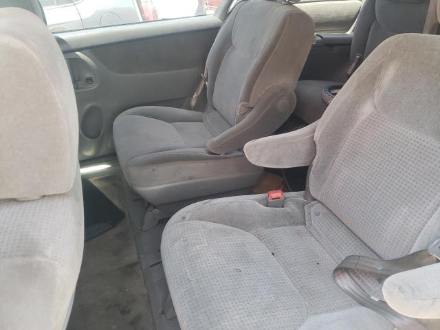 Photo 11 from auction – 2005 TOYOTA SIENNA CE with VIN 5TDZA23C25S236059