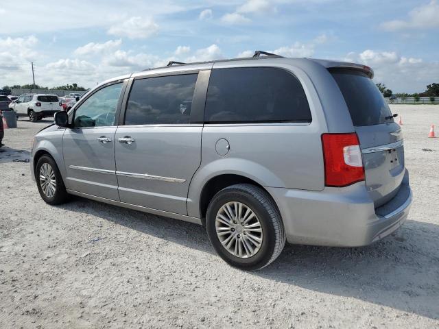 Photo 2 from auction – 2015 CHRYSLER TOWN & COU with VIN 2C4RC1CG9FR674532