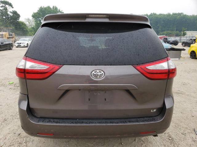Photo 6 from auction – 2017 TOYOTA SIENNA LE with VIN 5TDKZ3DC2HS767975