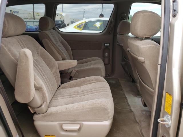 Photo 11 from auction – 2001 TOYOTA SIENNA LE with VIN 4T3ZF13C01U334480