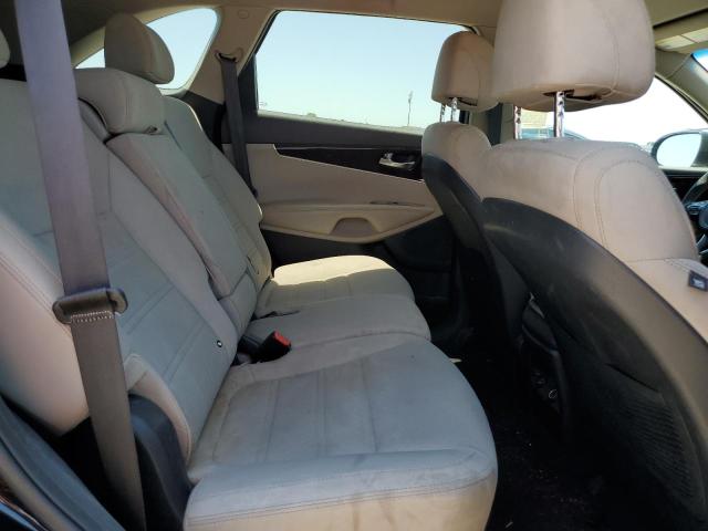 Photo 11 from auction – 2017 KIA SORENTO LX with VIN 5XYPGDA58HG312374