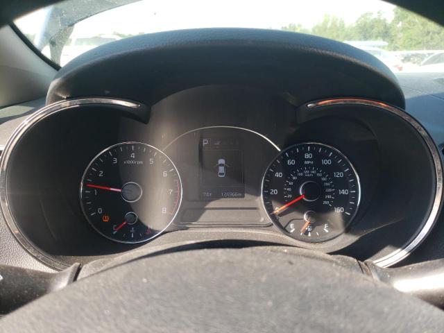 Photo 9 from auction – 2018 KIA FORTE LX with VIN 3KPFL4A76JE182638