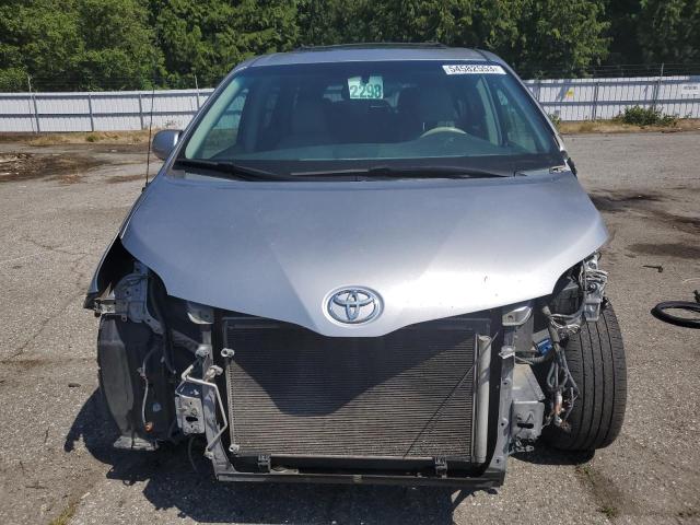Photo 5 from auction – 2011 TOYOTA SIENNA XLE with VIN 5TDDK3DC6BS026698