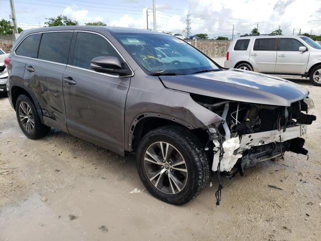 Photo 4 from auction – 2017 TOYOTA HIGHLANDER with VIN 5TDZZRFH2HS232168