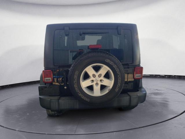 Photo 6 from auction – 2015 JEEP WRANGLER U with VIN 1C4BJWDG4FL555220