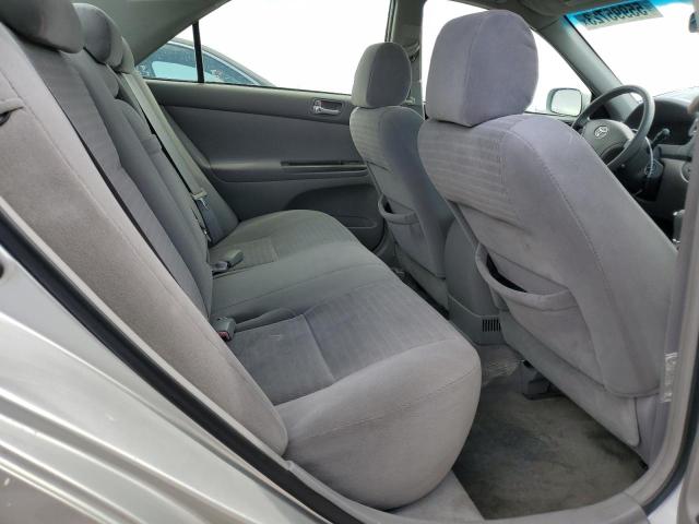 Photo 10 from auction – 2005 TOYOTA CAMRY LE with VIN 4T1BE32K75U968893