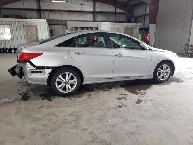 Photo 3 from auction – 2011 HYUNDAI SONATA SE with VIN 5NPEC4AC1BH119405