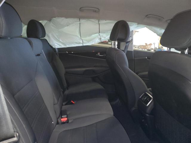 Photo 10 from auction – 2016 KIA SORENTO LX with VIN 5XYPGDA34GG165600