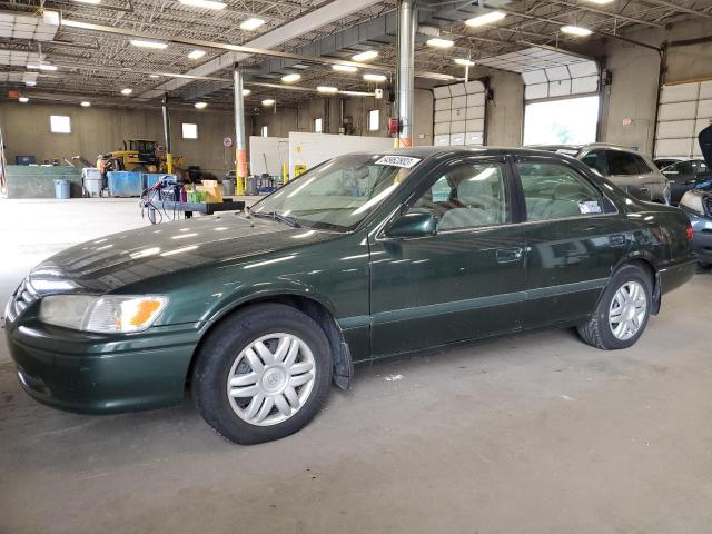 TOYOTA CAMRY CE 2000 with VIN 4T1BG22K1YU748366 - Photo from auction