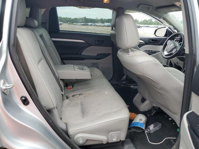 Photo 10 from auction – 2018 TOYOTA HIGHLANDER with VIN 5TDZZRFH9JS238085