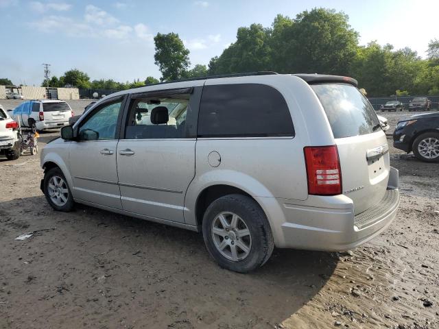 Photo 2 from auction – 2010 CHRYSLER TOWN & COU with VIN 2A4RR5D17AR373759