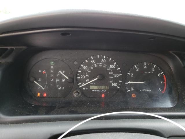 Photo 9 from auction – 2001 TOYOTA CAMRY LE with VIN 4T1BF28K61U115703