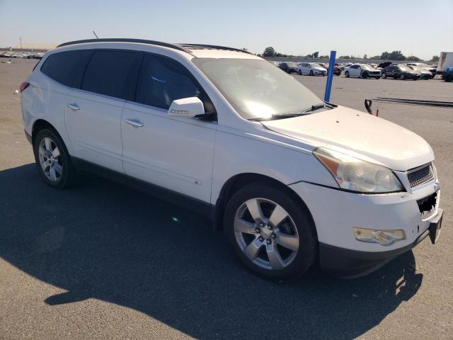Photo 4 from auction – 2010 CHEVROLET TRAVERSE L with VIN 1GNLRHED5AS115445