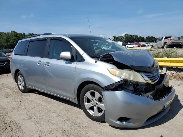 Photo 4 from auction – 2014 TOYOTA SIENNA LE with VIN 5TDKK3DC6ES509183