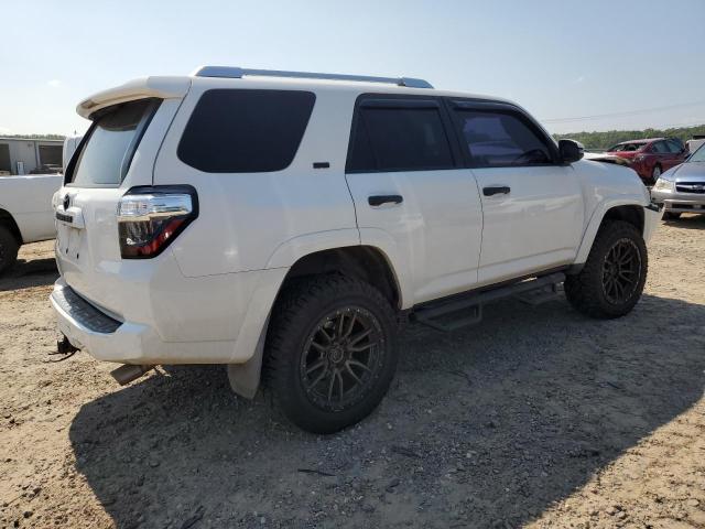 Photo 3 from auction – 2015 TOYOTA 4RUNNER SR with VIN JTEBU5JR8F5267255