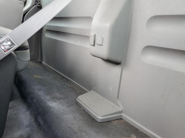 Photo 10 from auction – 2005 FORD F150 with VIN 1FTRF12235NB84323