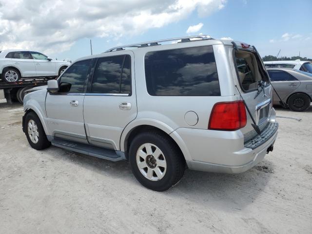 Photo 2 from auction – 2004 LINCOLN NAVIGATOR with VIN 5LMFU28R24LJ05701