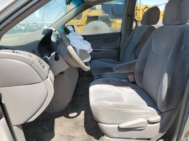 Photo 7 from auction – 2010 TOYOTA SIENNA CE with VIN 5TDKK4CC9AS323073