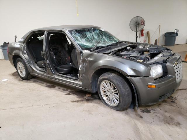 Photo 4 from auction – 2009 CHRYSLER 300 LX with VIN 2C3KA43D89H528295