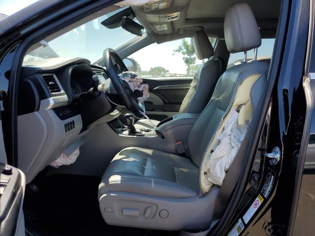 Photo 7 from auction – 2017 TOYOTA HIGHLANDER with VIN 5TDDZRFHXHS450403