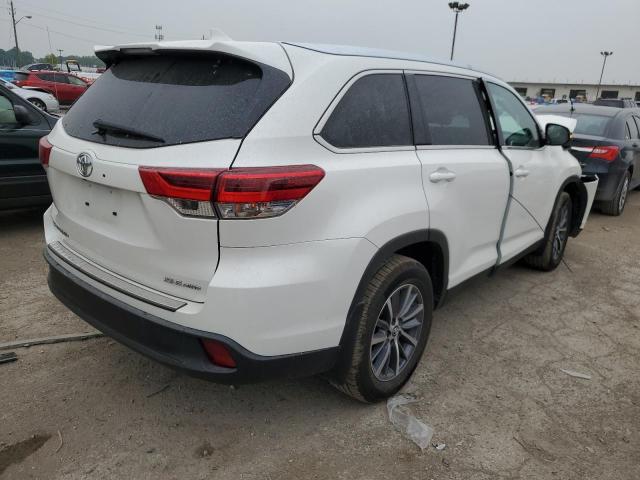 Photo 3 from auction – 2019 TOYOTA HIGHLANDER with VIN 5TDJZRFH2KS587636