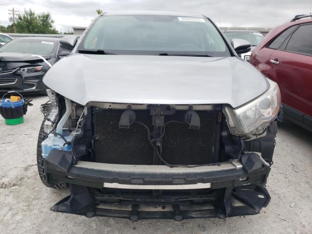 Photo 5 from auction – 2015 TOYOTA HIGHLANDER with VIN 5TDZARFH1FS016509