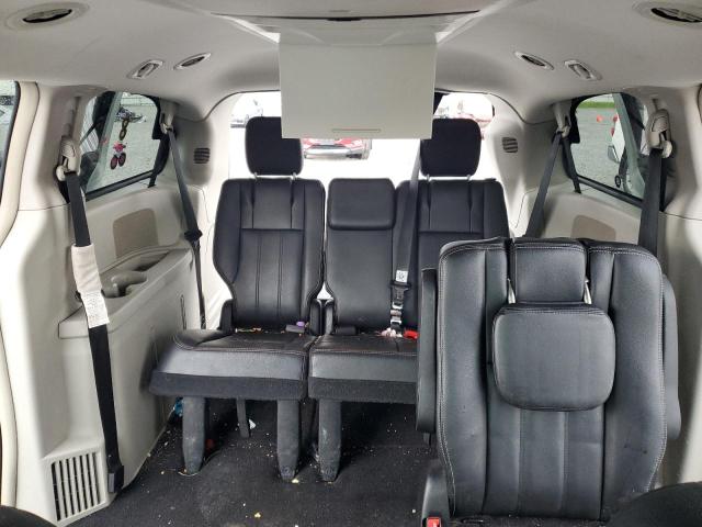 Photo 10 from auction – 2014 CHRYSLER TOWN & COU with VIN 2C4RC1BG3ER224309