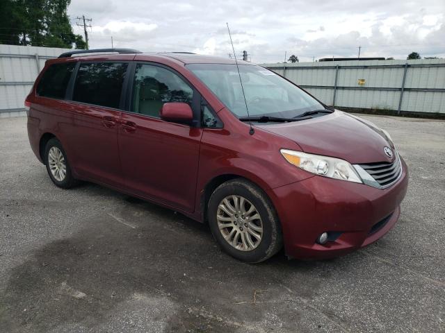 Photo 4 from auction – 2013 TOYOTA SIENNA XLE with VIN 5TDYK3DC2DS331216