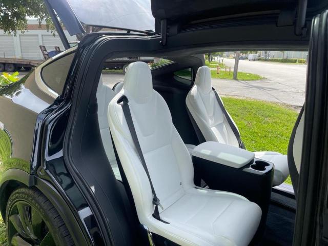 Photo 6 from auction – 2018 TESLA MODEL X with VIN 5YJXCBE27JF102880