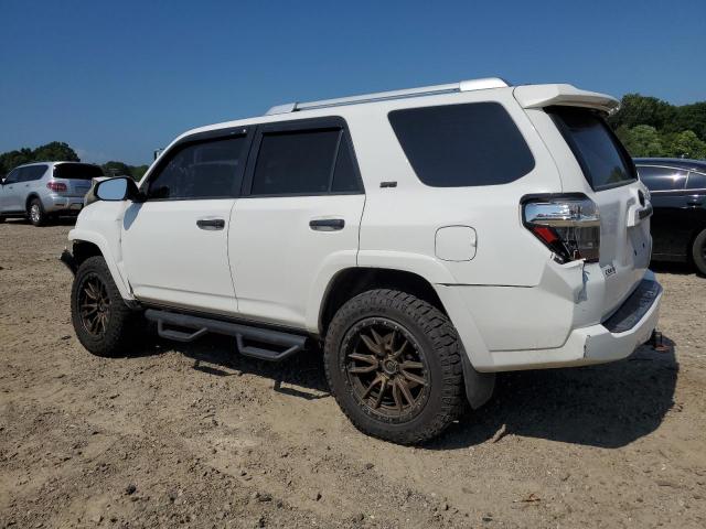 Photo 2 from auction – 2015 TOYOTA 4RUNNER SR with VIN JTEBU5JR8F5267255
