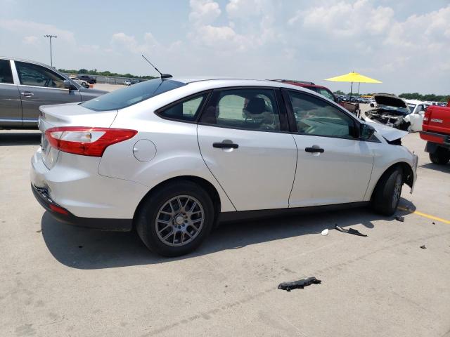 Photo 3 from auction – 2012 FORD FOCUS S with VIN 1FAHP3E23CL256796