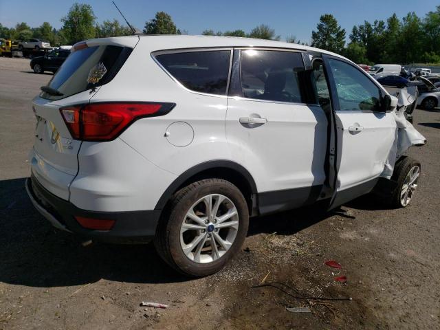 Photo 3 from auction – 2019 FORD ESCAPE SE with VIN 1FMCU9GD6KUA64727