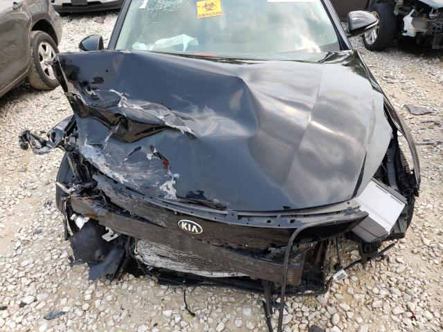 Photo 11 from auction – 2016 KIA OPTIMA LX with VIN 5XXGT4L37GG032648