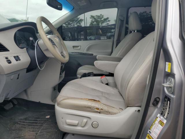 Photo 7 from auction – 2011 TOYOTA SIENNA LE with VIN 5TDKK3DC2BS031811
