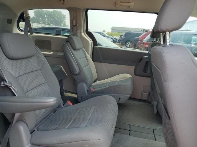 Photo 11 from auction – 2010 CHRYSLER TOWN & COU with VIN 2A4RR5D19AR113010
