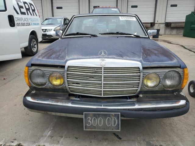 Photo 5 from auction – 1985 MERCEDES-BENZ 300 CDT with VIN WDBAB53A9FA227429