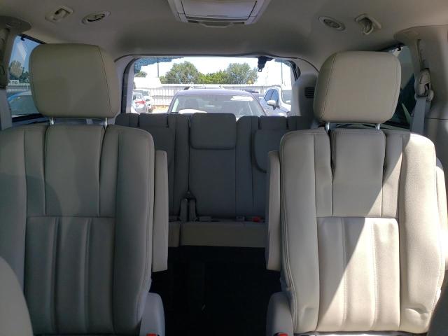 Photo 10 from auction – 2016 CHRYSLER TOWN & COU with VIN 2C4RC1BG2GR121580