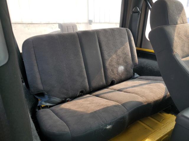 Photo 11 from auction – 2004 JEEP WRANGLER X with VIN 1J4FA39SX4P731961