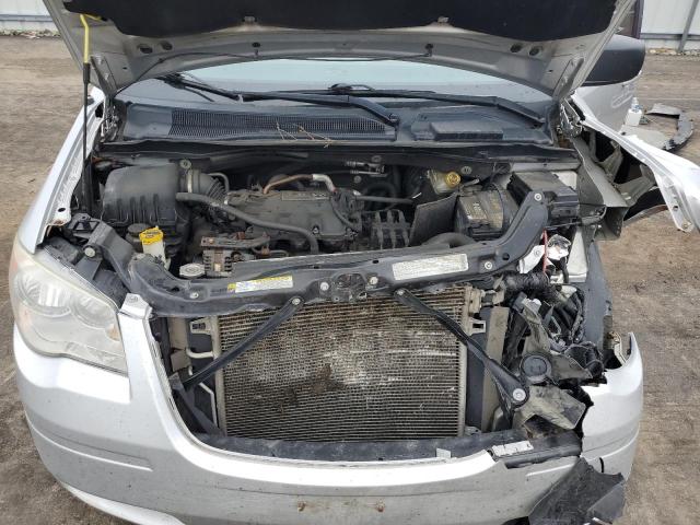 Photo 12 from auction – 2009 CHRYSLER TOWN & COU with VIN 2A8HR44E79R631197