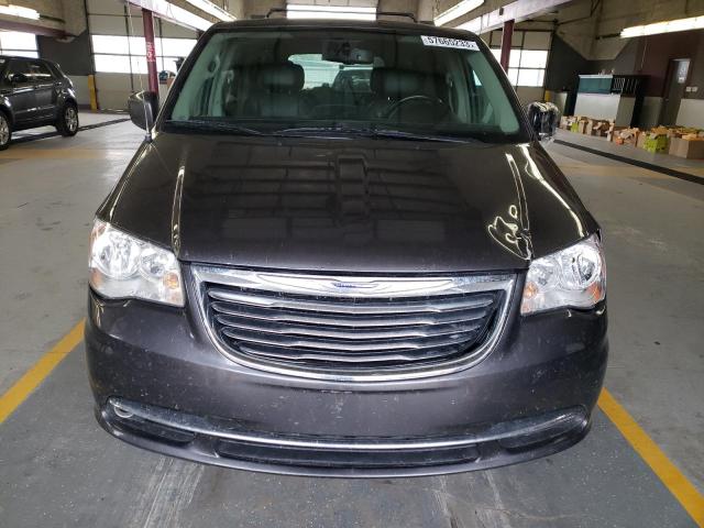 Photo 5 from auction – 2016 CHRYSLER TOWN & COU with VIN 2C4RC1BG6GR141122