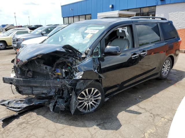 TOYOTA SIENNA XLE 2018 with VIN 5TDYZ3DC3JS919665 - Photo from auction