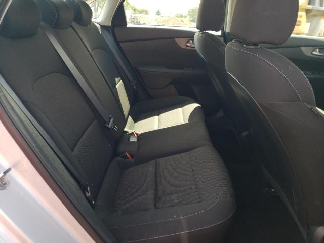 Photo 10 from auction – 2021 KIA FORTE FE with VIN 3KPF24AD3ME316728