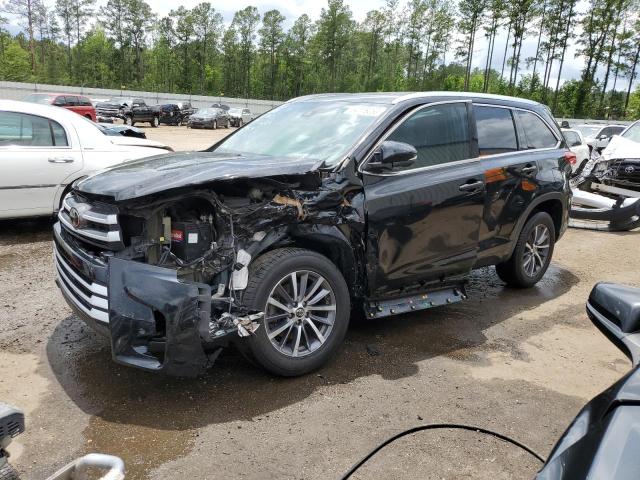 TOYOTA HIGHLANDER 2017 with VIN 5TDKZRFH6HS518459 - Photo from auction